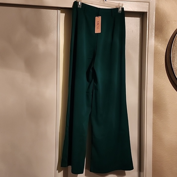 MICAS adorable flare pants with crop top - Picture 3 of 5